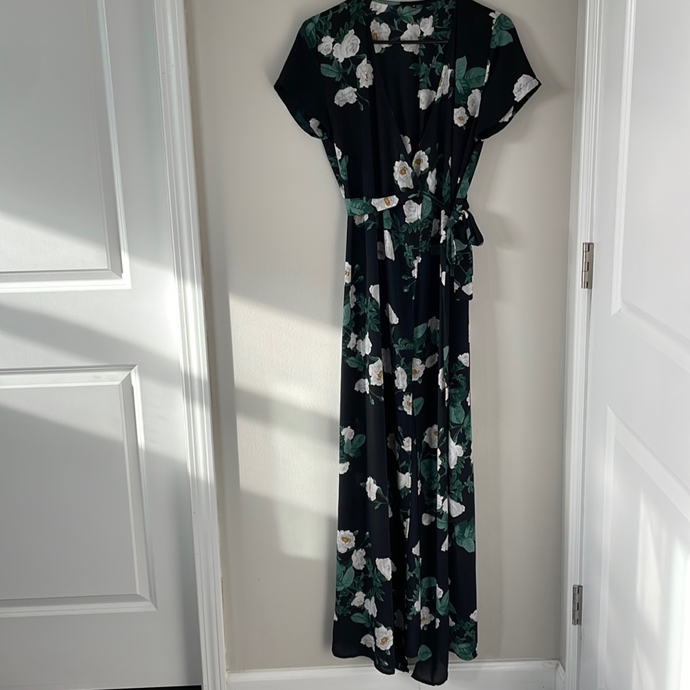 black floral maxi wrap dress!
